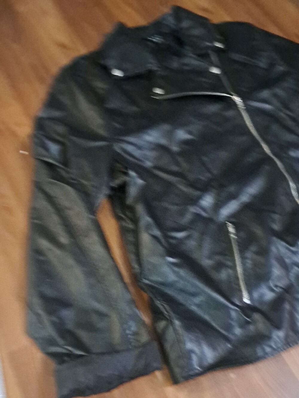 Women’s Black Faux Leather Moto Jacket with Zip Pockets - Picture 4 of 7